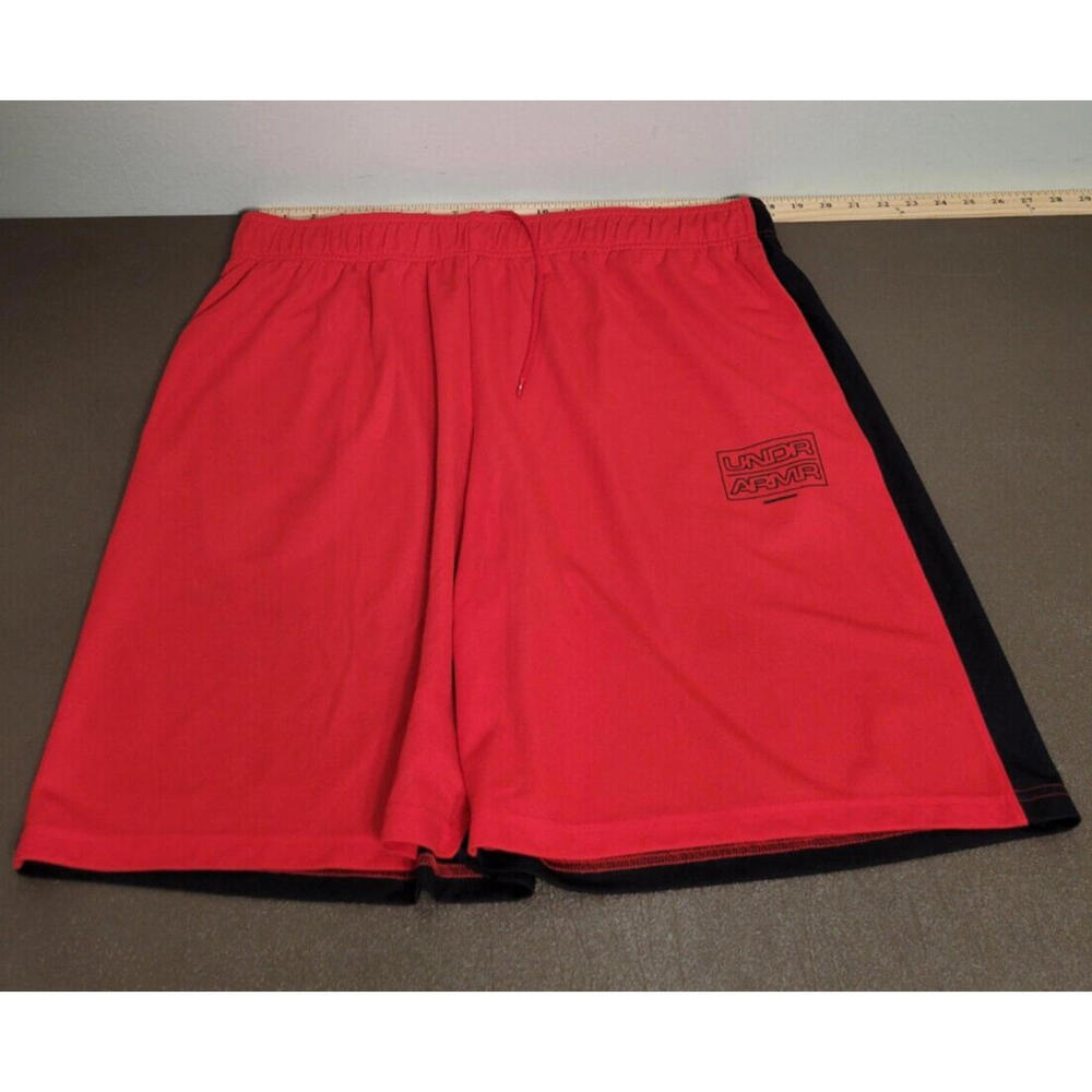 Under Armour Heatgear Shorts Mens 2XL Black Red Loose Fit Football Pockets.